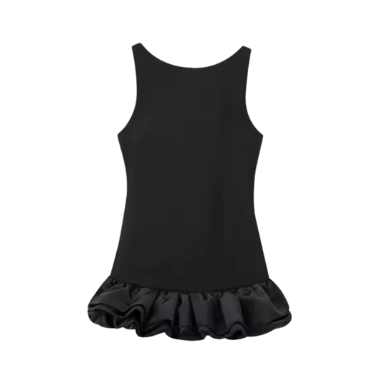 Minikleid Lumira – Rückenfreies, stilvolles schwarzes Damenkleid mit modernem Design, ideal für elegante Anlässe. Sexy Schnitt und eleganter Look für einen unvergesslichen Auftritt.